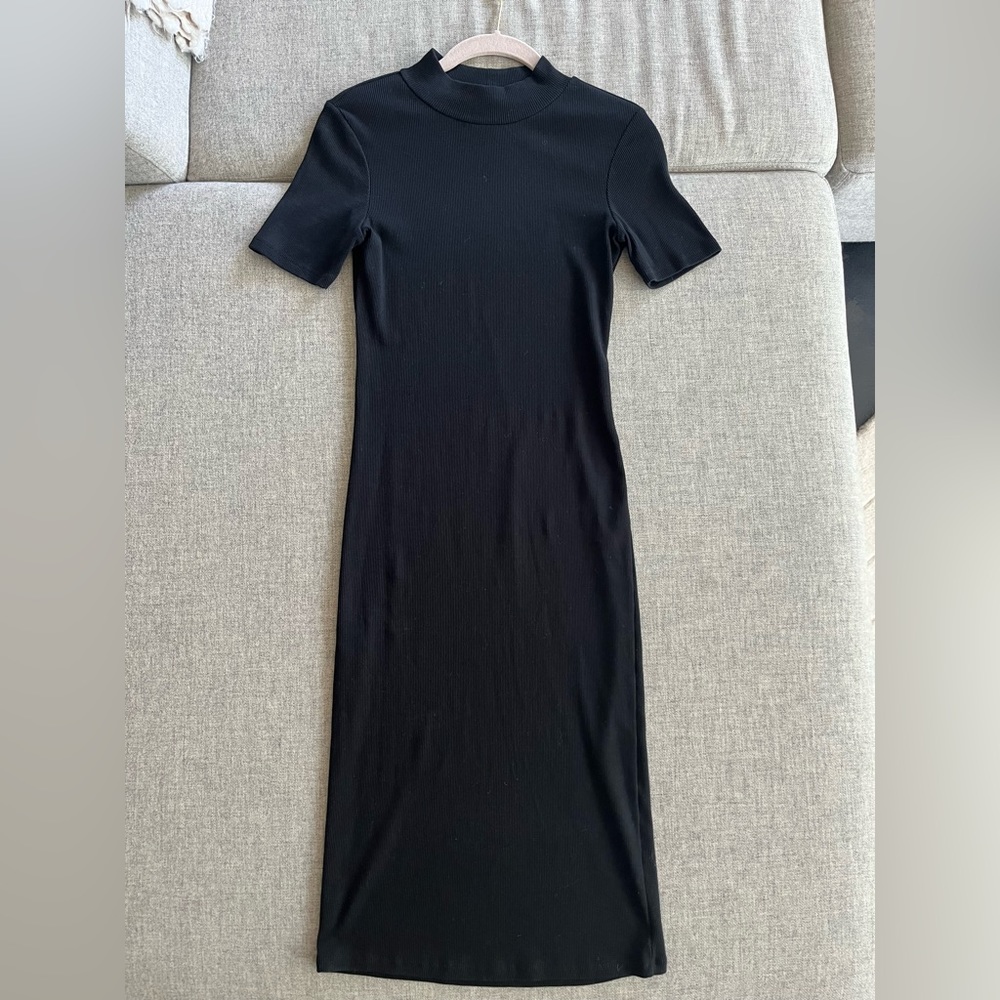 Zara mockneck fine rib short sleeve knit dress black S